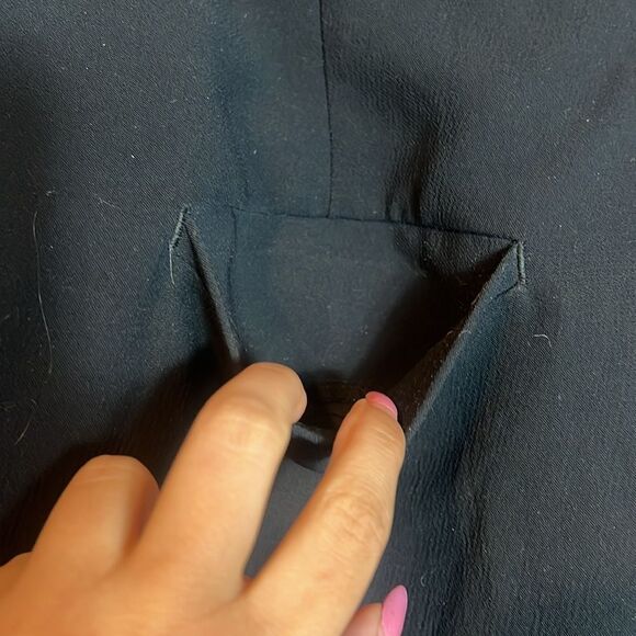 ARITZIA WILFRED EFFORTLESS PANTS - BLACK - 16 - Picture 5 of 7